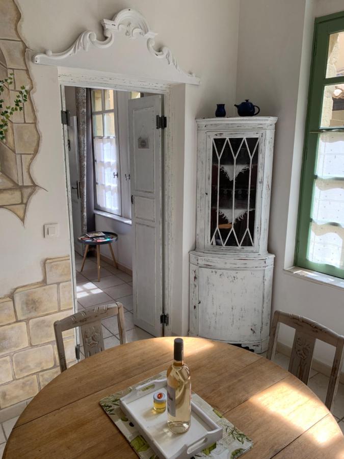 Uzes A Pied, Appartement Dans Cadre D'Exception Eksteriør billede